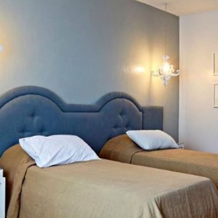 King'S Royale Hotel And Resort Bacolor Экстерьер фото
